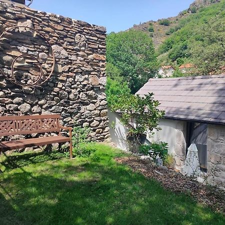 Le Secret Du Moulin, Agreable Tiny House Villefort Villefort  Exteriör bild